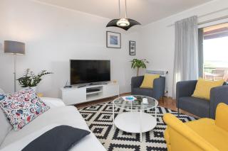 Captain's Apartment with Sea View - 3