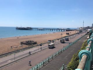 Parisien Parfumerie - Brighton & Hove - 6