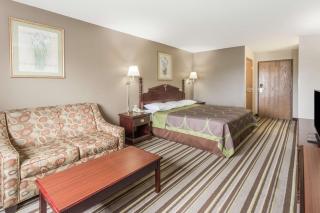 Super 8 by Wyndham Yorkville - 4