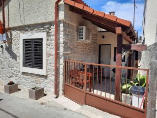 Stone house Histria - 9