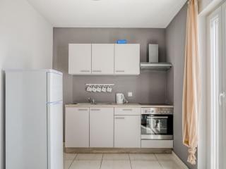 Contemporary Apartment in Novalja with Barbecue - Novalja - 4