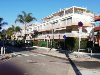 Appartement 2P et parking privé à 50m des plages. - 2