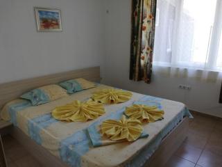 Apartments Ivelin - Lozenets - 3