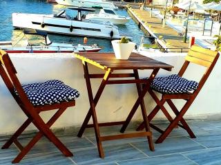 Yacht front apartment - Νο 2 - Ios Chora - 4