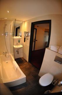 Budget Hotel Le Beau Rivage - 9