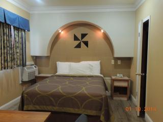 Reedley Inn - 7