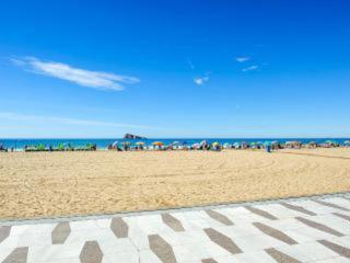 2ª LINEA Levante-4 pers -con Piscina, aire acond Garaje 10eur dia - Benidorm - 9