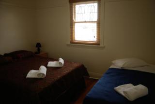 Accommodation Sydney Rockdale - 2 Bdr Pet Friendly Budget Apartment - Sydney - 6