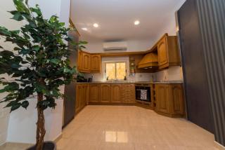 Vittoriosa' Seafront 2 Bed Highly Furnished Apartment - Vittoriosa - 3