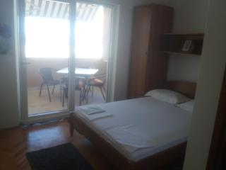 Regina & Theresa Apartments - Podgora - 3