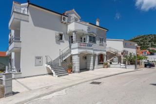 Apartments Jakic - Hvar - 6