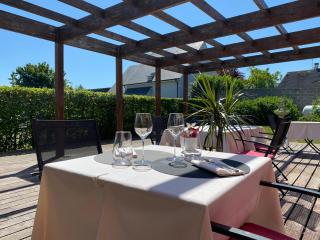 Logis Hôtel Restaurant SPA Le Tosny - 2