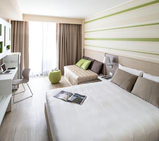 Enjoy Garda Hotel - Peschiera del Garda - 0