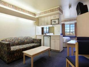 Best Western Plus Yuma Foothills Inn & Suites - 3