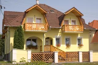 Erika Appartementhaus - Keszthely - 0