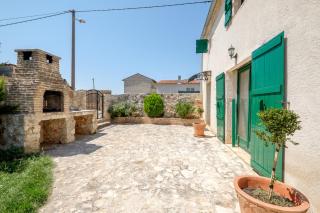 Lovely Stone Villa with private garden and terrace - 3