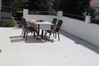 App Sanny with nice terrace - Malinska - 5