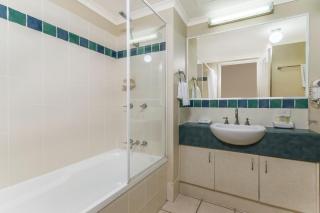 Bay Villas Resort - Port Douglas - 7