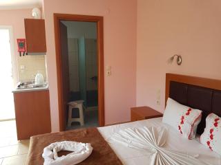 Smaro Studios - Chrisi Ammoudia - 2