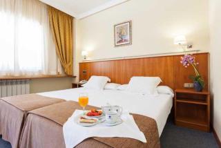 Hotel Ciudad de Compostela - Santiago de Compostela - 3