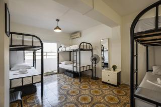 White Hostel - 1