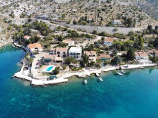 Holiday House Maretta - Lukovo Šugarje - 8