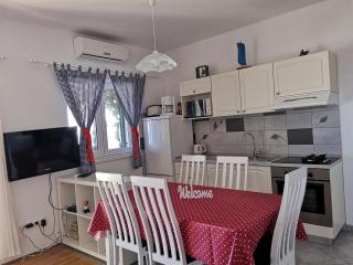 Villa ForTudor - Milna - 0
