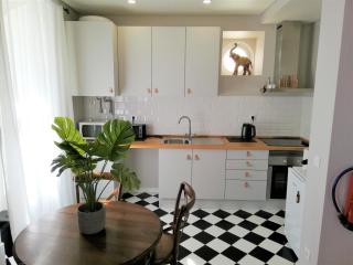 TikLiving - Ericeira - 1
