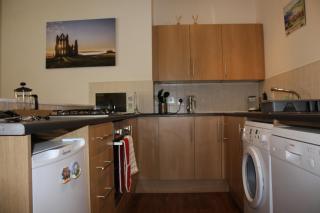 No2 Abbey View Apartment - 5