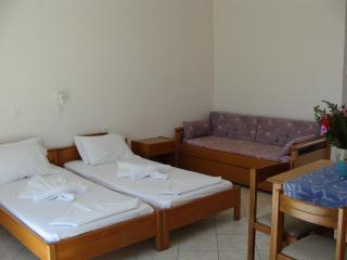 Alexandra - Marathokampos - 3