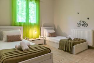 Ionian Bliss - 8