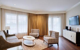 The Inn at Meadowbrook - 5