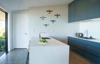 Lightning Ridge Views - Waimarama Holiday Home - 5