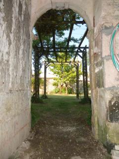 Le Petit Souhait & Le Verger - 1