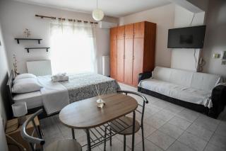 Papi's Free Parking Apartments 2 - Studio - 9