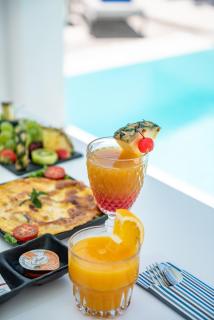 White Harmony Suites - Megalochori - 1
