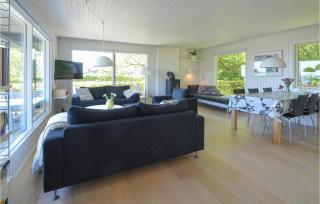 Amazing Home In Roslev With Wifi - 1