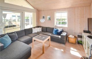 Awesome Home In Rønde With Kitchen - Rønde - 7