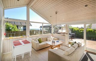 Awesome Home In Rønde With Kitchen - 5