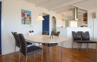 Gorgeous Home In Hejls With Sauna - 5