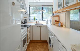 Lovely Home In Væggerløse With Kitchen - Marielyst - 6