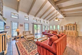 Spacious Ruidoso Retreat Game Room and Pool Access! - Ruidoso - 5