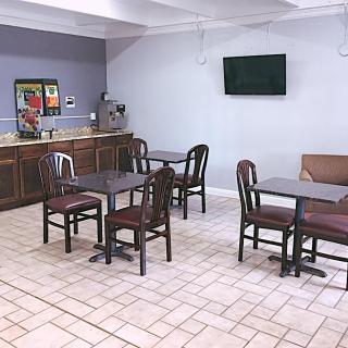 Travelers Inn Elizabethton - Elizabethton - 6
