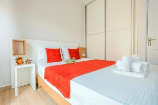 Design Suites Efharis (Merlot) - Néa Péramos - 4