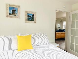 Boardwalk Cottages - Long Beach - 9