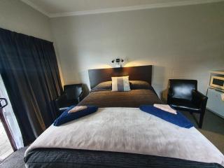 Matador Motel - Carterton - 0