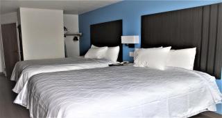 SureStay Plus Hotel by Best Western Niagara Falls East - Niagara Falls - 4
