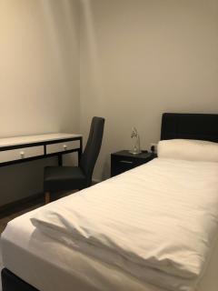 Schiller Pension - Bielefeld - 1