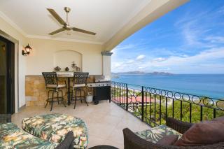 Exquisitely decorated 5th-floor aerie with views of two bays in Flamingo - Playa Flamingo - 0