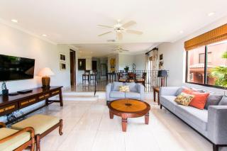 Exclusive Home on Golf Course at Reserva Conchal is Stunning Inside and Out - Playa Conchal - 8